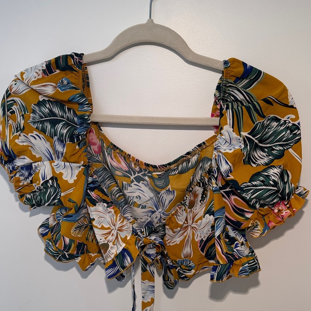 SHEIN Mustard Floral Puff Sleeve Crop Top